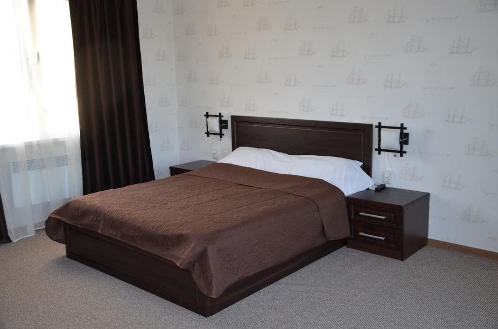 Hotel Yacht Club Mayak Dnistrivka Luaran gambar